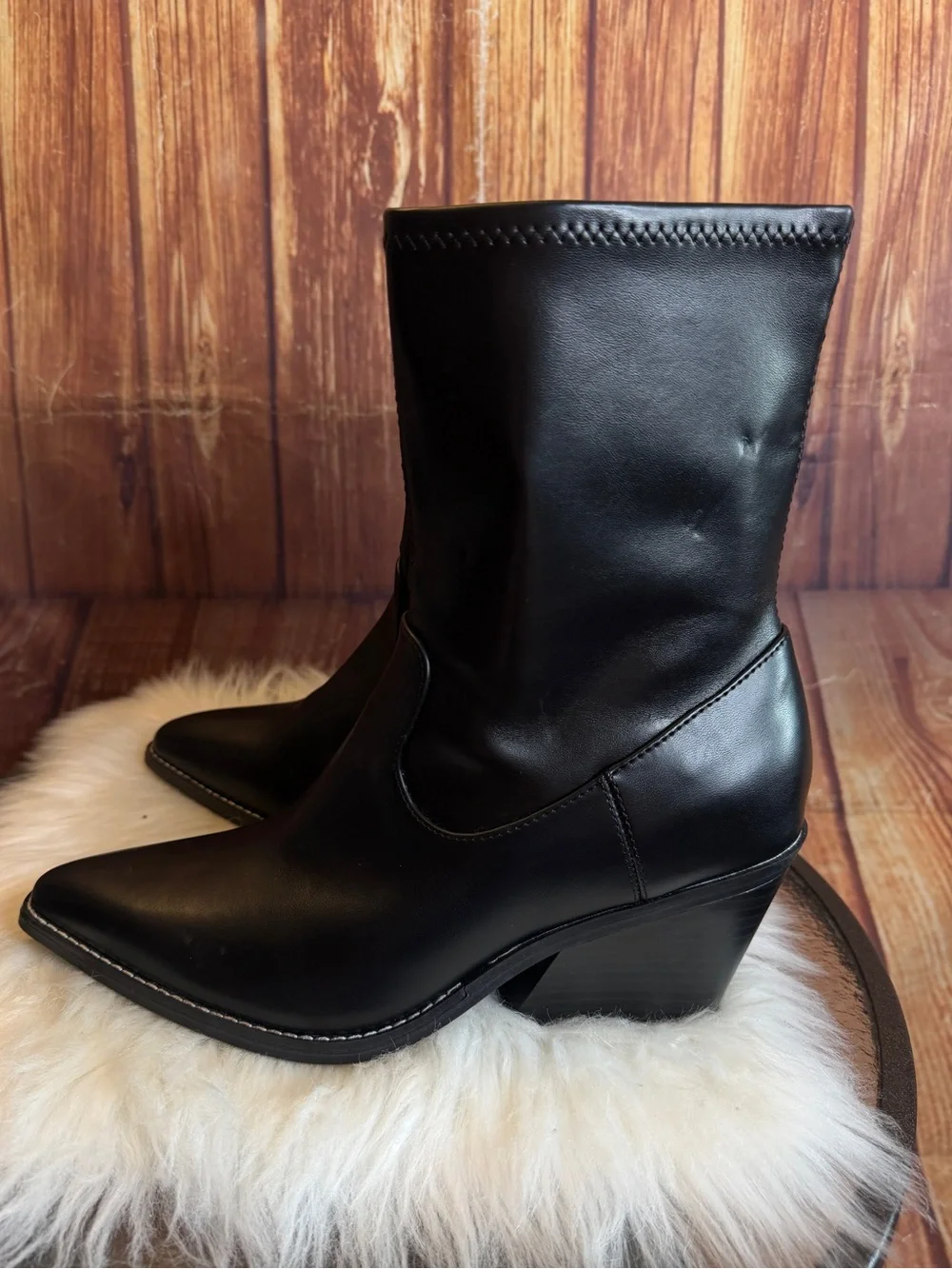 Universal Thread Women’s Black Western Ankle Boots Faux Leather Size 9.5